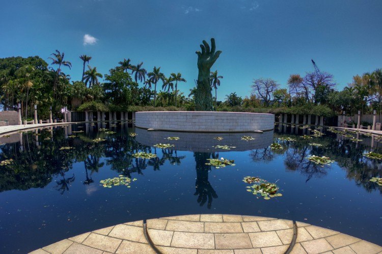 Holocaust Memorial in Miami with statue of hand outstretched toward sky