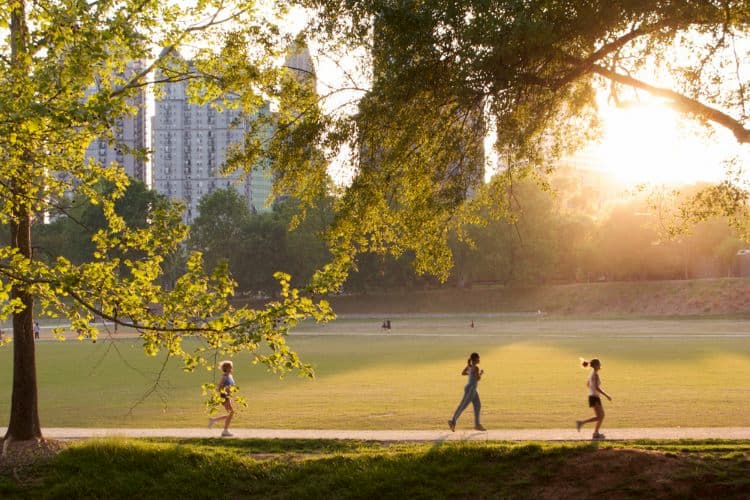 People jogging in Piedmont Park